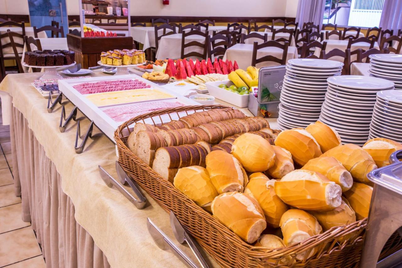 Hotel Itapema Meia Praia Luaran gambar